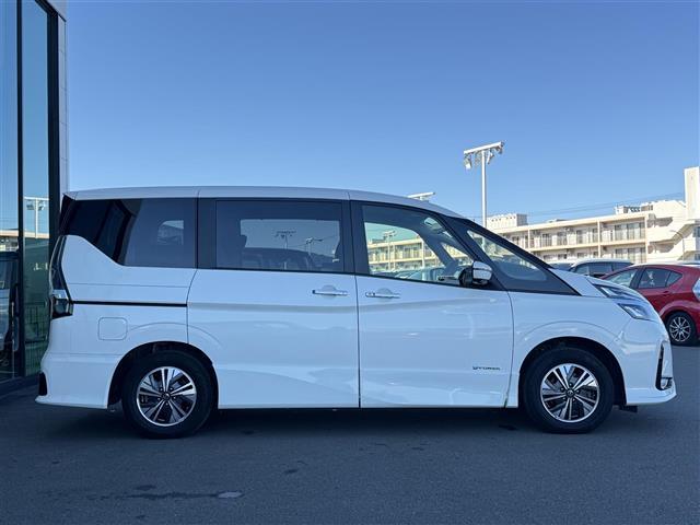 セレナ ｅ－パワー　ハイウェイスターＶ　ワンオーナー純正ナビナビ連動ドライブレコーダープロパイロットアラウンドビューモニターブラインドスポットモニターデジタルインナーミラー両側パワースライドドア　３６０°カメラ　エマジェンシーブレーキ（34枚目）