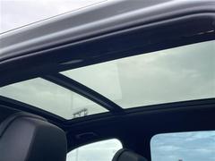 ����С����롼�פǤϼ��ץ᡼���������׼ּ�򤪼�갷�����Ƥ���ޤ��������󣴣���Ź�ޤκ߸ˤ��椫�餪���ͤ˥ԥå���ΰ������Ƥ��ޤ��� 4