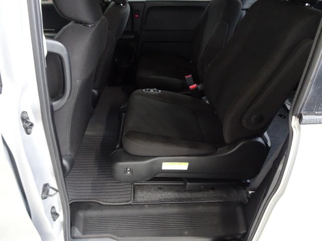 フリード X サイドリフトアップシート 禁煙車 メモリーナビ DVD ワンセグ Bカメラ BT音楽 スマートキー ETC オートエアコン ステアリモコン 左電動スライドドア HID 社外15インチAW Tチェーン(20枚目)