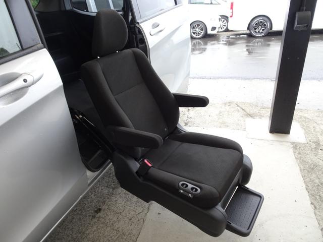 フリード X サイドリフトアップシート 禁煙車 メモリーナビ DVD ワンセグ Bカメラ BT音楽 スマートキー ETC オートエアコン ステアリモコン 左電動スライドドア HID 社外15インチAW Tチェーン(22枚目)