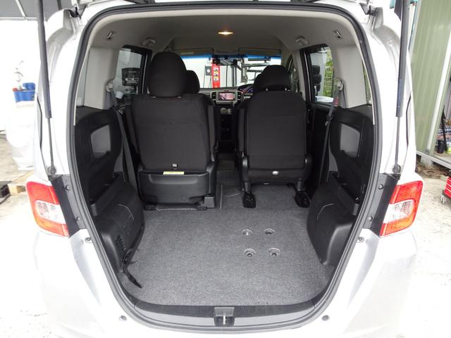 フリード X サイドリフトアップシート 禁煙車 メモリーナビ DVD ワンセグ Bカメラ BT音楽 スマートキー ETC オートエアコン ステアリモコン 左電動スライドドア HID 社外15インチAW Tチェーン(25枚目)