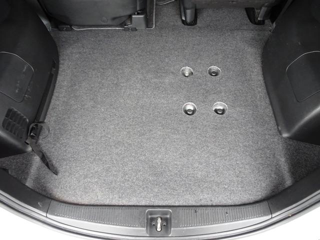 フリード X サイドリフトアップシート 禁煙車 メモリーナビ DVD ワンセグ Bカメラ BT音楽 スマートキー ETC オートエアコン ステアリモコン 左電動スライドドア HID 社外15インチAW Tチェーン(28枚目)