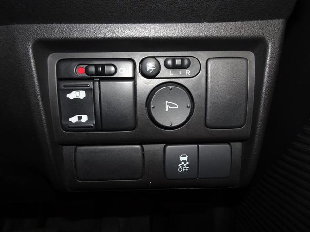 フリード X サイドリフトアップシート 禁煙車 メモリーナビ DVD ワンセグ Bカメラ BT音楽 スマートキー ETC オートエアコン ステアリモコン 左電動スライドドア HID 社外15インチAW Tチェーン(42枚目)