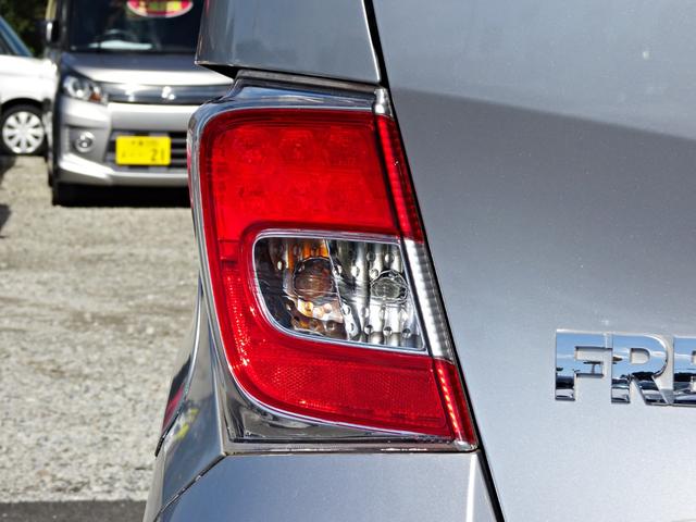 フリード X サイドリフトアップシート 禁煙車 メモリーナビ DVD ワンセグ Bカメラ BT音楽 スマートキー ETC オートエアコン ステアリモコン 左電動スライドドア HID 社外15インチAW Tチェーン(63枚目)