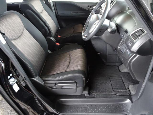 セレナ ハイウェイスター Vセレクション+セーフティ SHV 禁煙車 SDナビ DVD 音楽録音 フルセグ 全周囲カメラ BT音楽 後席モニター スマキー ETC Aライト クルコン ステアリモコン 両側電動スライド 衝突軽減 車線逸脱 LED フォグ 16AW(13枚目)