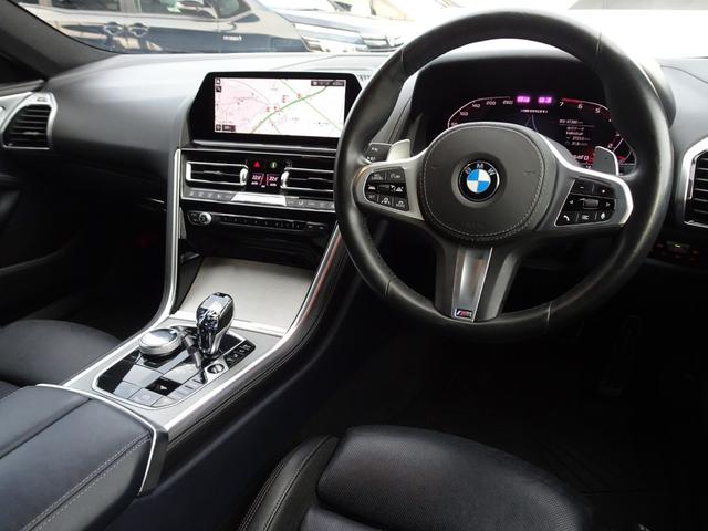 8シリーズ M850i xDrive グランクーペ 4WD 禁煙車 ガラスサンルーフ B&Wダイヤモンドサラウンド 3Dデザインエアロ 3Dデザインマフラー H&Rダウンサス ナビ ETC アラウンドビュー 本革シート シートヒーター&ベンチレーション(12枚目)