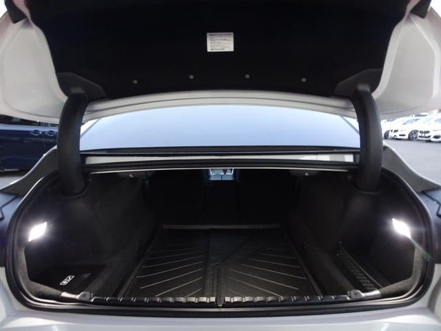 8シリーズ M850i xDrive グランクーペ 4WD 禁煙車 ガラスサンルーフ B&Wダイヤモンドサラウンド 3Dデザインエアロ 3Dデザインマフラー H&Rダウンサス ナビ ETC アラウンドビュー 本革シート シートヒーター&ベンチレーション(27枚目)