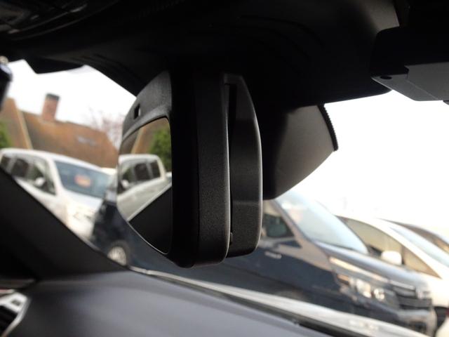 8シリーズ M850i xDrive グランクーペ 4WD 禁煙車 ガラスサンルーフ B&Wダイヤモンドサラウンド 3Dデザインエアロ 3Dデザインマフラー H&Rダウンサス ナビ ETC アラウンドビュー 本革シート シートヒーター&ベンチレーション(35枚目)