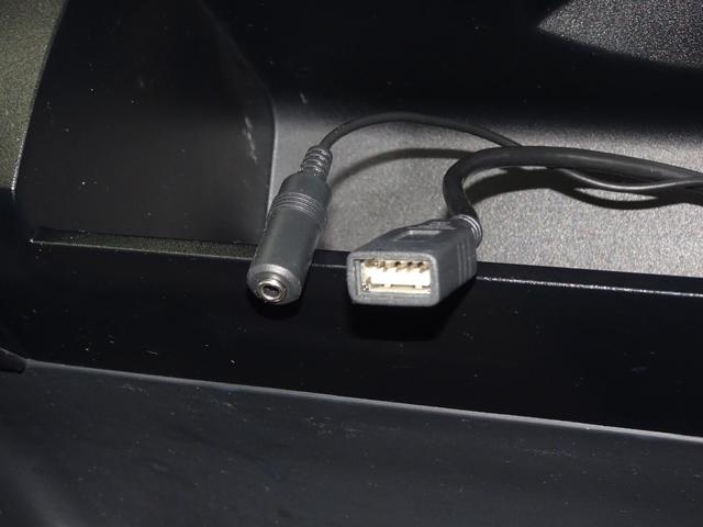 ＨＤＤナビ装着♪　ＤＶＤの再生、ミュージックサーバーに音楽の録音・再生、フルセグＴＶの視聴、ＵＳＢ、ＡＵＸ、Ｂｌｕｅｔｏｏｔｈ接続、バックカメラも装備しております☆彡