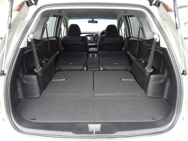 ストリーム RSZ 車検整備2年付 禁煙車 HDDナビ DVD再生 音楽録音 フルセグ バックカメラ キーレス ETC パドルシフト 純正17AW HIDライト タイミングチェーン ウインカーミラー(24枚目)