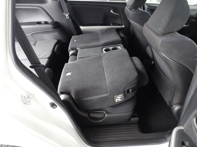 ストリーム RSZ 車検整備2年付 禁煙車 HDDナビ DVD再生 音楽録音 フルセグ バックカメラ キーレス ETC パドルシフト 純正17AW HIDライト タイミングチェーン ウインカーミラー(25枚目)