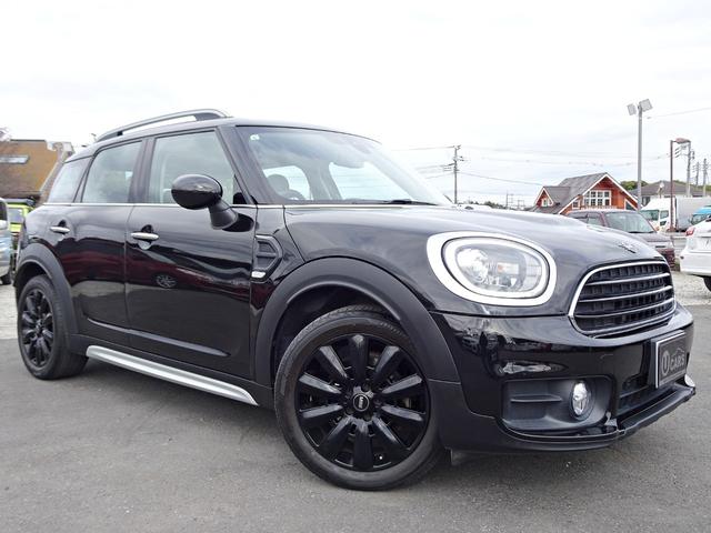 ＭＩＮＩ クーパーＤ　クロスオーバー　禁煙　ナビ　フルセグ　Ｂカメラ　ＵＳＢ　ＡＵＸ　ＢＴ音楽　スマートキー２本　ＥＴＣ　追従クルコン　シートヒーター　Ａストップ　衝突軽減　ＬＥＤライト　記録簿Ｒ１／２／３／５／７年度有り全ディーラー整備（9枚目）