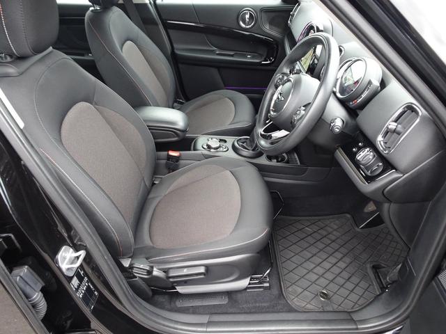 ＭＩＮＩ クーパーＤ　クロスオーバー　禁煙　ナビ　フルセグ　Ｂカメラ　ＵＳＢ　ＡＵＸ　ＢＴ音楽　スマートキー２本　ＥＴＣ　追従クルコン　シートヒーター　Ａストップ　衝突軽減　ＬＥＤライト　記録簿Ｒ１／２／３／５／７年度有り全ディーラー整備（13枚目）