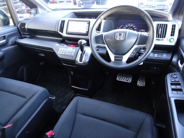 ステップワゴンスパーダ Ｓ　車検整備２年付　後期モデル　ＳＤナビ　ＤＶＤ再生　音楽録音　フルセグ　Ｂカメラ　ＢＴ音楽　キーレス　ＥＴＣ　Ａライト　ステアリモコン　左電動ドア　パドルシフト　ＨＩＤ　フォグ　社外１６ＡＷ　Ｔチェーン（11枚目）