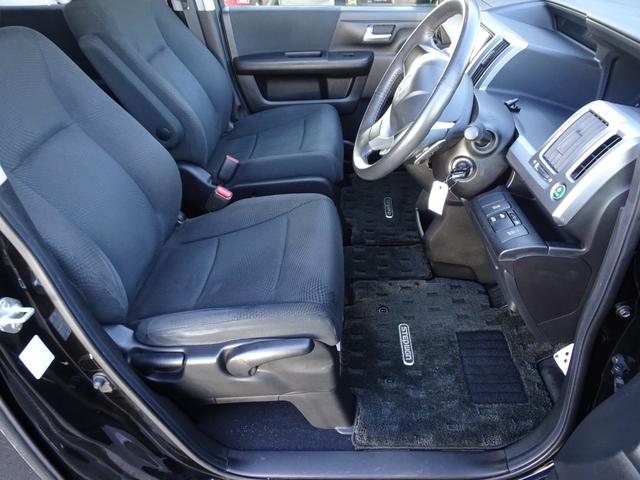 ステップワゴンスパーダ Ｓ　車検整備２年付　後期モデル　ＳＤナビ　ＤＶＤ再生　音楽録音　フルセグ　Ｂカメラ　ＢＴ音楽　キーレス　ＥＴＣ　Ａライト　ステアリモコン　左電動ドア　パドルシフト　ＨＩＤ　フォグ　社外１６ＡＷ　Ｔチェーン（13枚目）