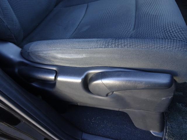 ステップワゴンスパーダ Ｓ　車検整備２年付　後期モデル　ＳＤナビ　ＤＶＤ再生　音楽録音　フルセグ　Ｂカメラ　ＢＴ音楽　キーレス　ＥＴＣ　Ａライト　ステアリモコン　左電動ドア　パドルシフト　ＨＩＤ　フォグ　社外１６ＡＷ　Ｔチェーン（17枚目）