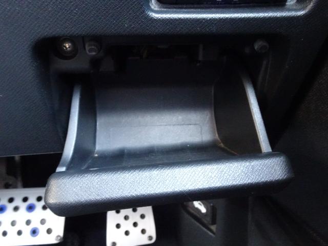 ステップワゴンスパーダ Ｓ　車検整備２年付　後期モデル　ＳＤナビ　ＤＶＤ再生　音楽録音　フルセグ　Ｂカメラ　ＢＴ音楽　キーレス　ＥＴＣ　Ａライト　ステアリモコン　左電動ドア　パドルシフト　ＨＩＤ　フォグ　社外１６ＡＷ　Ｔチェーン（45枚目）