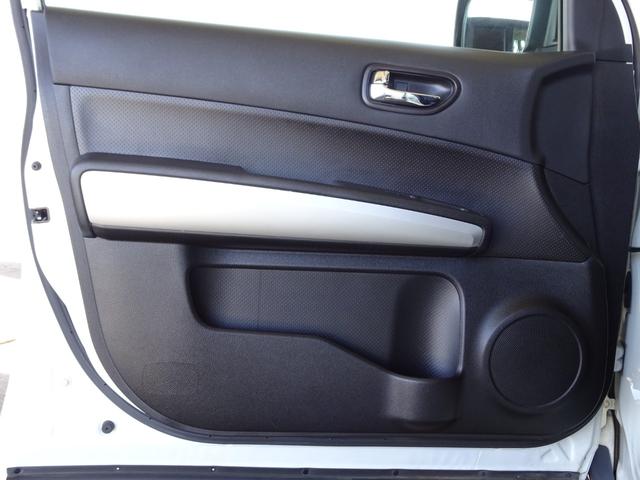 エクストレイル ２０Ｘｔｔ　４ＷＤ　禁煙車　ＳＤナビ　ＤＶＤ再生　フルセグ　ＵＳＢ　ＢＴ音楽　スマキー　ＥＴＣ　Ａライト　クルコン　シートヒーター　ヒルアシスト　ＨＩＤ　フォグ　純正１８ＡＷ　記録簿Ｈ２５〜Ｒ７全ディーラー整備（44枚目）