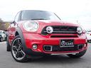 ミニクロスオーバーが入庫致しました♪4WD、ターボ、6MT♪走行距離もまだ1万キロ台と大変浅く、走りも楽しめるお車です♪是非ともお早めにご検討下さいませ♪