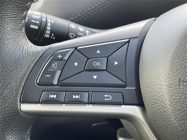 セレナ ｅ－パワー　ハイウェイスターＶ　プロパイロット　純正１０インチナビ　Ｂｌｕ－ｒａｙ／ＤＴＶ／Ｂｌｕｅｔｏｏｔｈ　アラウンドビューモニター　両側パワースライドドア　純正フリップダウンモニター　ＬＥＤオートライト　ＢＳＭ　ＥＴＣ（14枚目）