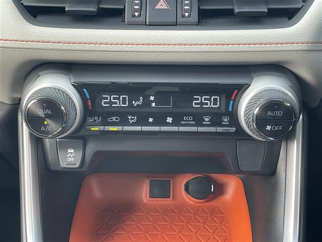 ＲＡＶ４ アドベンチャー　トヨタセーフティセンス　純正９型ナビ　ＤＶＤ／ＤＴＶ／Ｂｌｕｅｔｏｏｔｈ　バックカメラ　パワーバックドア　レーダークルーズコントロール　ステアリングスイッチ　合皮シート　パワーシート　ＬＥＤ　ＥＴＣ（7枚目）