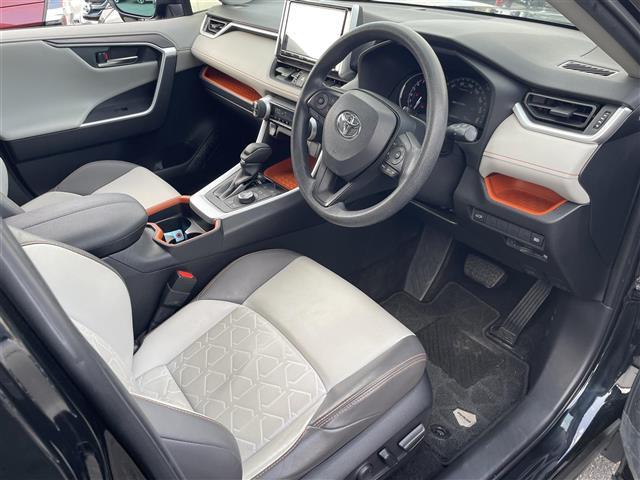 ＲＡＶ４ アドベンチャー　トヨタセーフティセンス　純正９型ナビ　ＤＶＤ／ＤＴＶ／Ｂｌｕｅｔｏｏｔｈ　バックカメラ　パワーバックドア　レーダークルーズコントロール　ステアリングスイッチ　合皮シート　パワーシート　ＬＥＤ　ＥＴＣ（20枚目）
