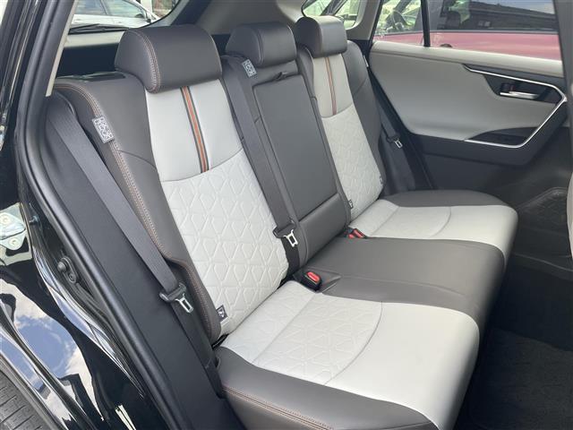 ＲＡＶ４ アドベンチャー　トヨタセーフティセンス　純正９型ナビ　ＤＶＤ／ＤＴＶ／Ｂｌｕｅｔｏｏｔｈ　バックカメラ　パワーバックドア　レーダークルーズコントロール　ステアリングスイッチ　合皮シート　パワーシート　ＬＥＤ　ＥＴＣ（21枚目）