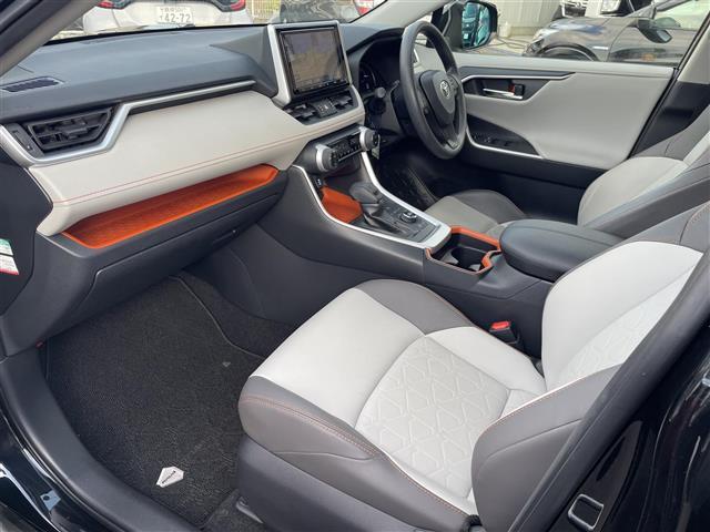 ＲＡＶ４ アドベンチャー　トヨタセーフティセンス　純正９型ナビ　ＤＶＤ／ＤＴＶ／Ｂｌｕｅｔｏｏｔｈ　バックカメラ　パワーバックドア　レーダークルーズコントロール　ステアリングスイッチ　合皮シート　パワーシート　ＬＥＤ　ＥＴＣ（23枚目）