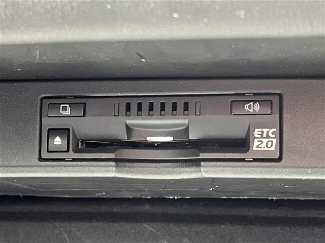 ＮＸ ＮＸ３００　Ｉパッケージ　レクサスセーフティセンス　純正ナビ　ＤＶＤ／Ｂｌｕ－ｒａｙ／ＤＴＶ／Ｂｌｕｅｔｏｏｔｈ／ＵＳＢ　サイド／バックカメラ　レーダークルーズ　レーンキープ　黒革シート　クリアランスソナー　三眼ＬＥＤ　ＥＴＣ（19枚目）