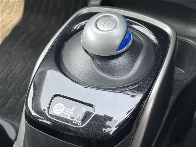 ノート ｅ－パワー　Ｘ　エマージェンシーブレーキ☆純正ナビ☆ＣＤ／フルセグＴＶ／Ｂｌｕｅｔｏｏｔｈ☆アラウンドビューモニター☆デジタルインナーミラー　☆ＥＴＣ☆スマートキー☆スペアキー　☆プッシュスタート（9枚目）