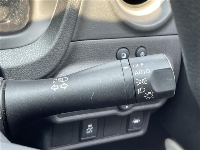 ノート ｅ－パワー　Ｘ　エマージェンシーブレーキ☆純正ナビ☆ＣＤ／フルセグＴＶ／Ｂｌｕｅｔｏｏｔｈ☆アラウンドビューモニター☆デジタルインナーミラー　☆ＥＴＣ☆スマートキー☆スペアキー　☆プッシュスタート（14枚目）