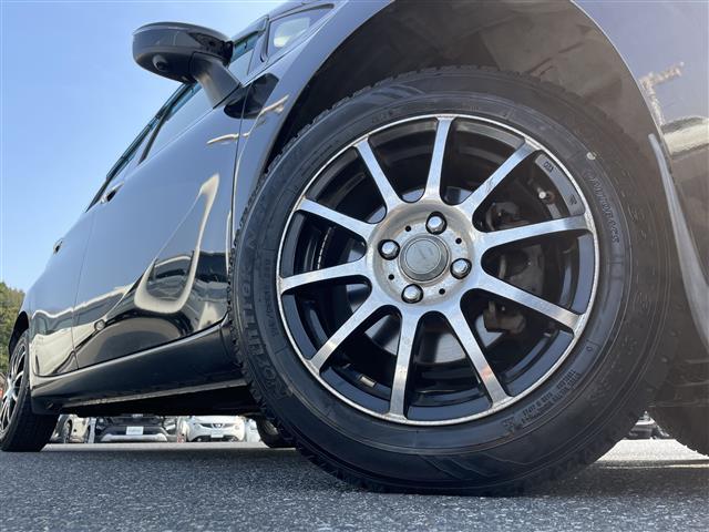 ノート メダリスト　エマージェンシーブレーキ　純正ＳＤナビ　ＤＶＤ／ＤＴＶ／Ｂｌｕｅｔｏｏｔｈ　アラウンドビューモニター　純正ホイール付きサマータイヤ積込　ステアリングスイッチ　スマートキー　コーナーセンサー　ＬＥＤ（36枚目）