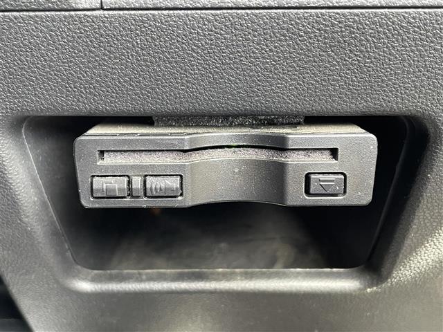 タント カスタムＸ　４ＷＤ　社外ナビ　フルセグＴＶ　片側パワースライドドア　スマートキー　スペアキー　プッシュスタート　ドライブレコーダー　ＥＴＣ　ＬＥＤオートライト　アイドリングストップ　純正フロアマット　ドアバイザー（15枚目）