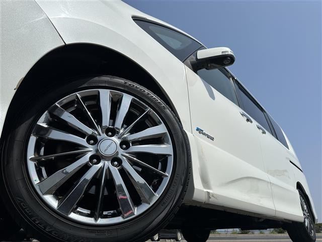 セレナ ライダーパフォーマンススペックＳ－ＨＶ　Ａセーフティ　エマージェンシーブレーキ　純正９インチナビ　ＤＶＤ／ＤＴＶ／Ｂｌｕｅｔｏｏｔｈ　アラウンドビューモニター　両側パワースライドドア　クルーズコントロール　ガラスルーフ　コーナーセンサー　ＥＴＣ　ＬＥＤ（35枚目）