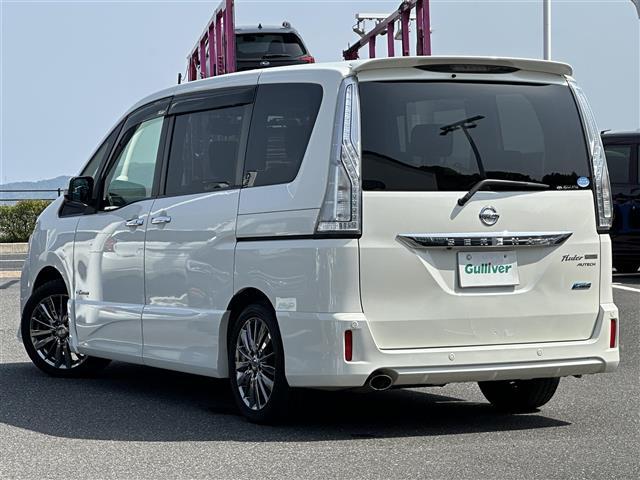 セレナ ライダーパフォーマンススペックＳ－ＨＶ　Ａセーフティ　エマージェンシーブレーキ　純正９インチナビ　ＤＶＤ／ＤＴＶ／Ｂｌｕｅｔｏｏｔｈ　アラウンドビューモニター　両側パワースライドドア　クルーズコントロール　ガラスルーフ　コーナーセンサー　ＥＴＣ　ＬＥＤ（43枚目）