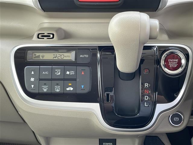 Ｎ－ＢＯＸスラッシュ Ｇ・Ａパッケージ　ＣＴＢＡ☆純正ナビ☆ＣＤ／ＤＶＤ／ＤＴＶ／Ｂｌｕｅｔｏｏｔｈ☆バックカメラ☆ＨＩＤオートライト☆ステアリングスイッチ☆ＥＴＣ☆スマートキー☆スペアキー　☆プッシュスタート　☆純正フロアマット（6枚目）