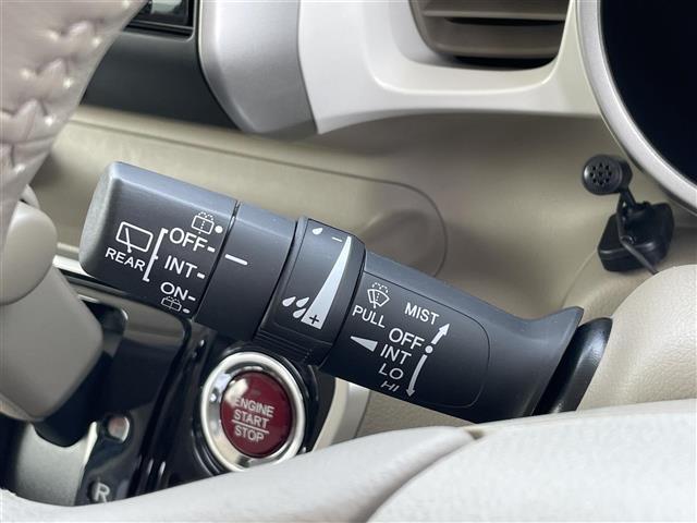 Ｎ－ＢＯＸスラッシュ Ｇ・Ａパッケージ　ＣＴＢＡ☆純正ナビ☆ＣＤ／ＤＶＤ／ＤＴＶ／Ｂｌｕｅｔｏｏｔｈ☆バックカメラ☆ＨＩＤオートライト☆ステアリングスイッチ☆ＥＴＣ☆スマートキー☆スペアキー　☆プッシュスタート　☆純正フロアマット（11枚目）