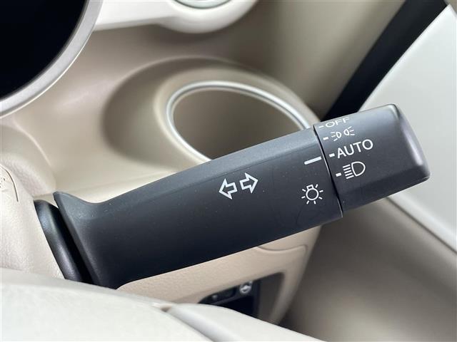Ｎ－ＢＯＸスラッシュ Ｇ・Ａパッケージ　ＣＴＢＡ☆純正ナビ☆ＣＤ／ＤＶＤ／ＤＴＶ／Ｂｌｕｅｔｏｏｔｈ☆バックカメラ☆ＨＩＤオートライト☆ステアリングスイッチ☆ＥＴＣ☆スマートキー☆スペアキー　☆プッシュスタート　☆純正フロアマット（12枚目）