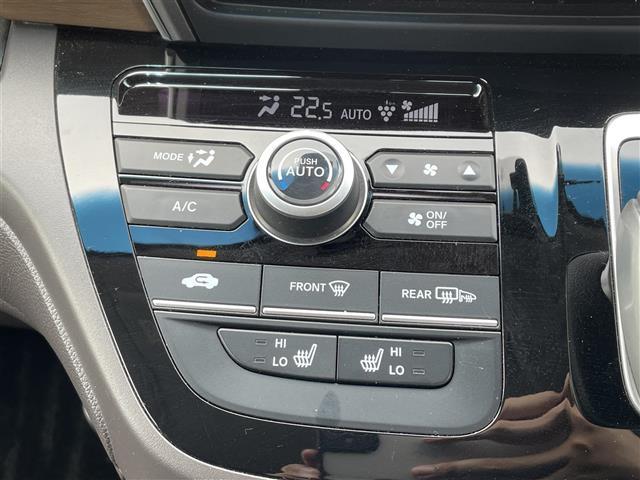 フリードハイブリッド ハイブリッド・Ｇホンダセンシング　ワンオーナー　純正９インチナビ　ＤＶＤ／ＤＴＶ／Ｂｌｕｅｔｏｏｔｈ／ＵＳＢ　バックカメラ　レーダークルーズコントロール　両側パワースライドドア　ＬＥＤオートライト　純正ホイール付きスタッドレス積込（9枚目）