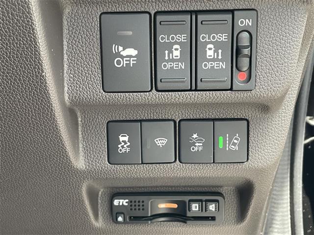 フリードハイブリッド ハイブリッド・Ｇホンダセンシング　社外ナビ　ＤＶＤ／ＤＴＶ／Ｂｌｕｅｔｏｏｔｈ　バックカメラ　レーダークルーズコントロール　両側パワースライドドア　ステアリングスイッチ　ＬＥＤオートライト　ビルトインＥＴＣ　レーンキープ　スマートキー（2枚目）