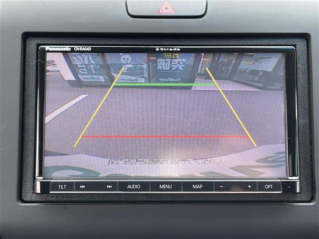フリードハイブリッド ハイブリッド・Ｇホンダセンシング　社外ナビ　ＤＶＤ／ＤＴＶ／Ｂｌｕｅｔｏｏｔｈ　バックカメラ　レーダークルーズコントロール　両側パワースライドドア　ステアリングスイッチ　ＬＥＤオートライト　ビルトインＥＴＣ　レーンキープ　スマートキー（6枚目）
