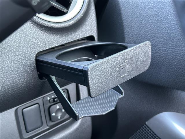 デイズ ハイウェイスター　Ｇ　純正ナビ☆ＣＤ／ＤＶＤ／ＤＴＶ／Ｂｌｕｅｔｏｏｔｈ☆アラウンドビューモニター☆シートヒーター　☆ＥＴＣ☆オートライト☆アイドリングストップ☆ステアリングスイッチ☆純正アルミホイール（18枚目）