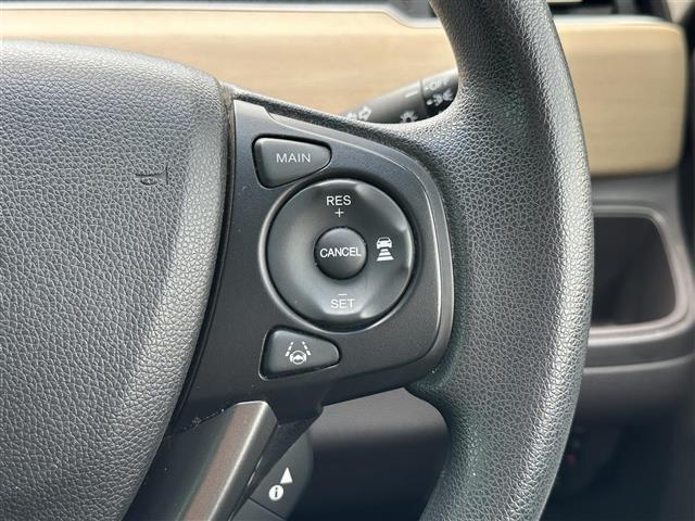 フリードハイブリッド ハイブリッド・Ｇホンダセンシング　純正ナビ☆ＣＤ／ＤＶＤ／ＤＴＶ／Ｂｌｕｅｔｏｏｔｈ☆バックカメラ☆レーダークルーズコントロール☆両側パワースライドドア☆ＬＥＤオートライト☆ビルトインＥＴＣ☆レーンキープ☆スマートキー（13枚目）