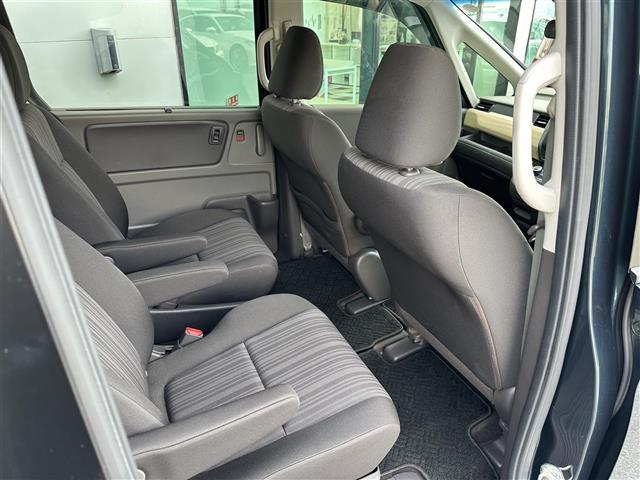 フリードハイブリッド ハイブリッド・Ｇホンダセンシング　純正ナビ☆ＣＤ／ＤＶＤ／ＤＴＶ／Ｂｌｕｅｔｏｏｔｈ☆バックカメラ☆レーダークルーズコントロール☆両側パワースライドドア☆ＬＥＤオートライト☆ビルトインＥＴＣ☆レーンキープ☆スマートキー（19枚目）