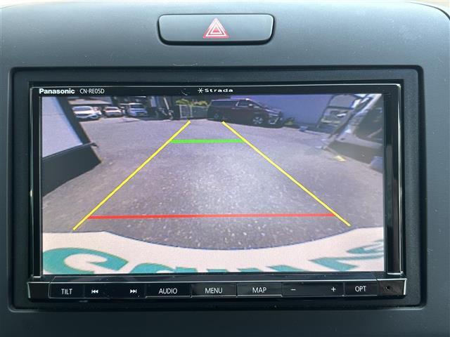 フリードハイブリッド ハイブリッド・Ｇホンダセンシング　社外ナビ　ＣＤ／ＤＶＤ／ＤＴＶ／Ｂｌｕｅｔｏｏｔｈ　バックカメラ　両側パワースライドドア　レーダークルーズコントロール　ビルトインＥＴＣ　ＬＥＤオートライト　ステアリングスイッチ　フロアマット（4枚目）