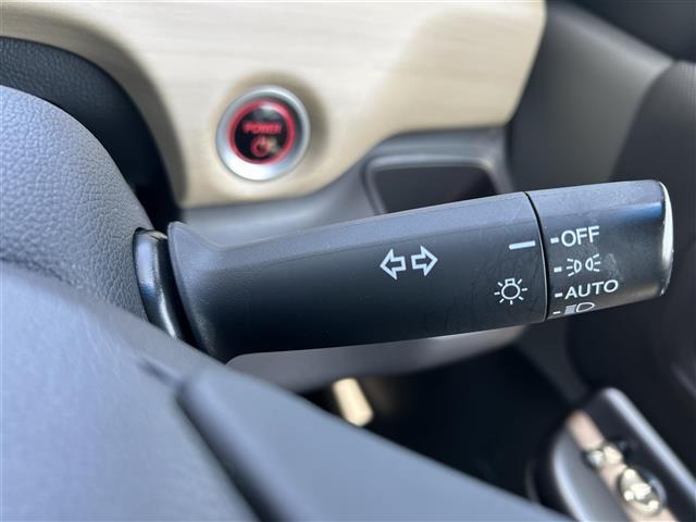 フリードハイブリッド ハイブリッド・Ｇホンダセンシング　社外ナビ　ＣＤ／ＤＶＤ／ＤＴＶ／Ｂｌｕｅｔｏｏｔｈ　バックカメラ　両側パワースライドドア　レーダークルーズコントロール　ビルトインＥＴＣ　ＬＥＤオートライト　ステアリングスイッチ　フロアマット（15枚目）