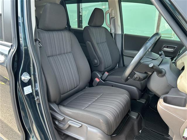 フリードハイブリッド ハイブリッド・Ｇホンダセンシング　社外ナビ　ＣＤ／ＤＶＤ／ＤＴＶ／Ｂｌｕｅｔｏｏｔｈ　バックカメラ　両側パワースライドドア　レーダークルーズコントロール　ビルトインＥＴＣ　ＬＥＤオートライト　ステアリングスイッチ　フロアマット（25枚目）