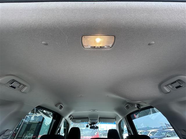 フリードハイブリッド ハイブリッド・Ｇホンダセンシング　社外ナビ　ＣＤ／ＤＶＤ／ＤＴＶ／Ｂｌｕｅｔｏｏｔｈ　バックカメラ　両側パワースライドドア　レーダークルーズコントロール　ビルトインＥＴＣ　ＬＥＤオートライト　ステアリングスイッチ　フロアマット（30枚目）