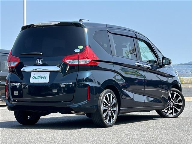 フリードハイブリッド ハイブリッド・Ｇホンダセンシング　社外ナビ　ＣＤ／ＤＶＤ／ＤＴＶ／Ｂｌｕｅｔｏｏｔｈ　バックカメラ　両側パワースライドドア　レーダークルーズコントロール　ビルトインＥＴＣ　ＬＥＤオートライト　ステアリングスイッチ　フロアマット（32枚目）