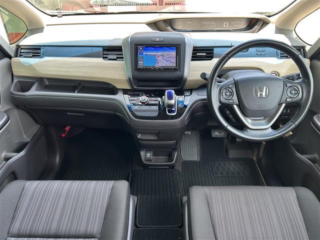 フリードハイブリッド ハイブリッド・Ｇホンダセンシング　社外ナビ　ＣＤ／ＤＶＤ／ＤＴＶ／Ｂｌｕｅｔｏｏｔｈ　バックカメラ　両側パワースライドドア　レーダークルーズコントロール　ビルトインＥＴＣ　ＬＥＤオートライト　ステアリングスイッチ　フロアマット（41枚目）